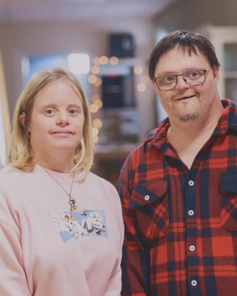 Ein Paar mit Downsyndrom