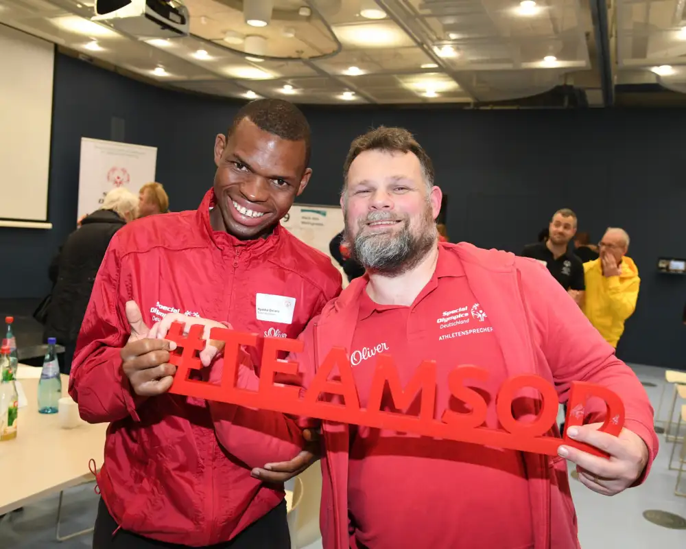 Mark Solomeyer mit einem anderen Sportler