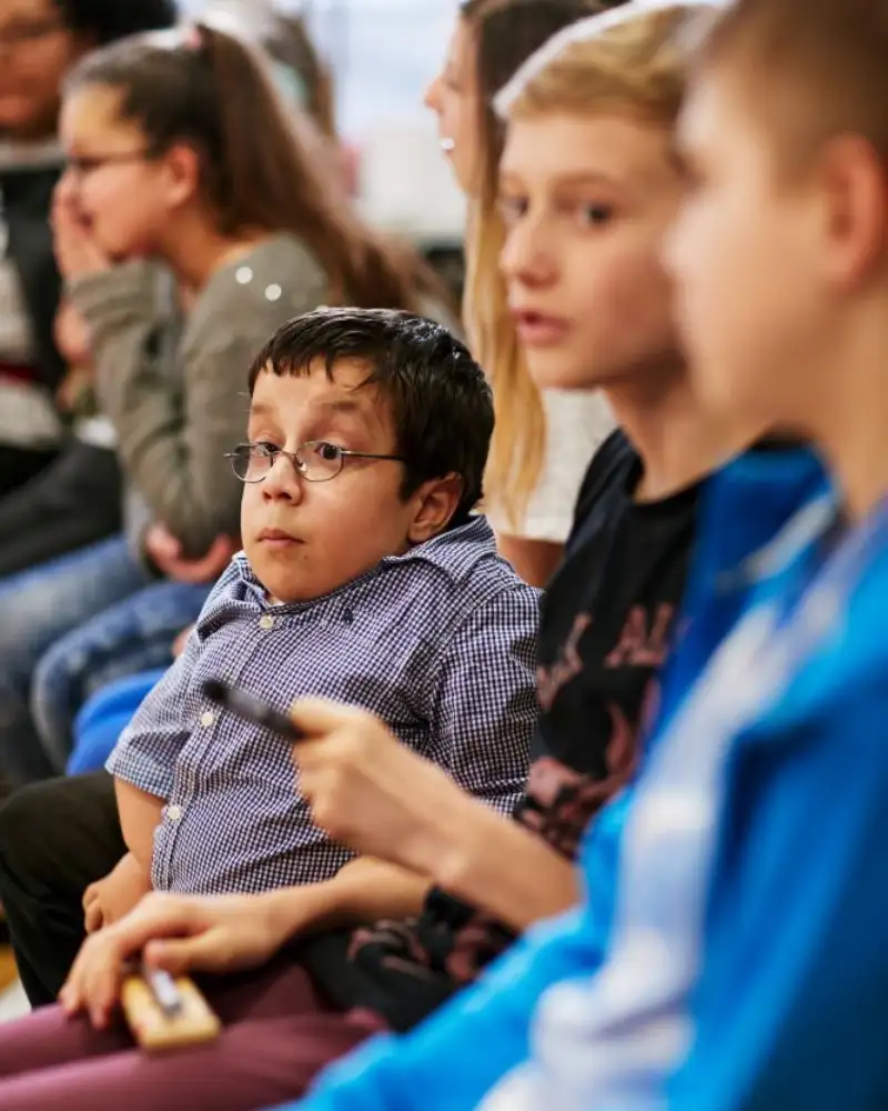 Schüler und Schülerinnen an der inklusiven Schule Marie-Kahle-Gesamtschule Bonn.