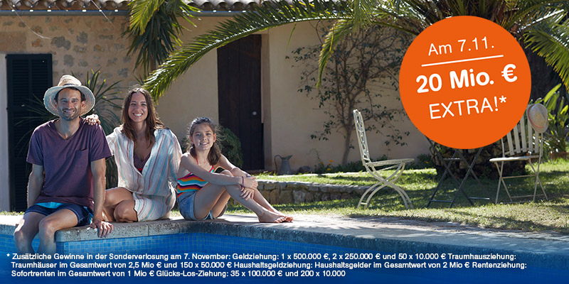 Eine Familie sitzt am Pool. Der Mann hält ein Glücks-Los in der Hand. Zu lesen ist: Am 7.11. 20 Mio. Euro EXTRA!*