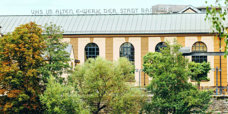 Die Volkshochschule Bamberg.